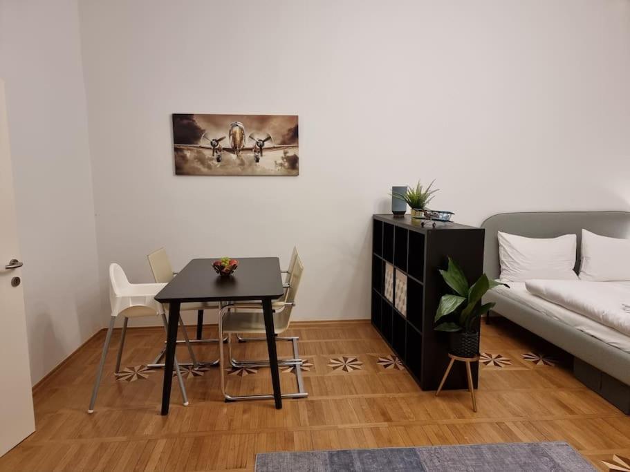 Sissi Royal Suite - Inner City 4 Bedroom Apartment Vienna Exterior photo