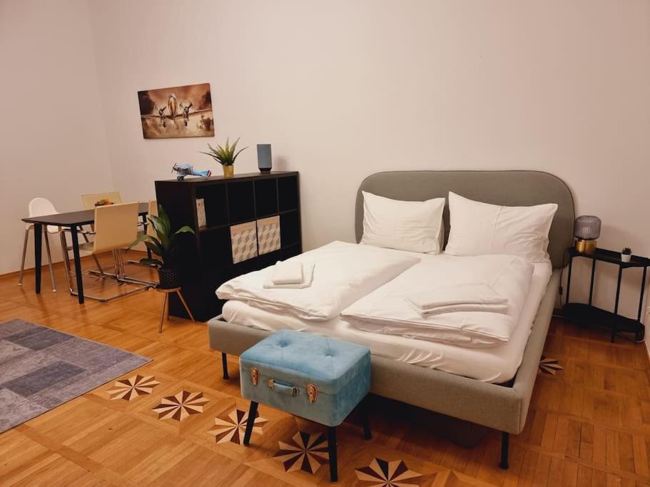 Sissi Royal Suite - Inner City 4 Bedroom Apartment Vienna Exterior photo